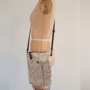 Clea Ray chic white and black crossbody bag,  NWT